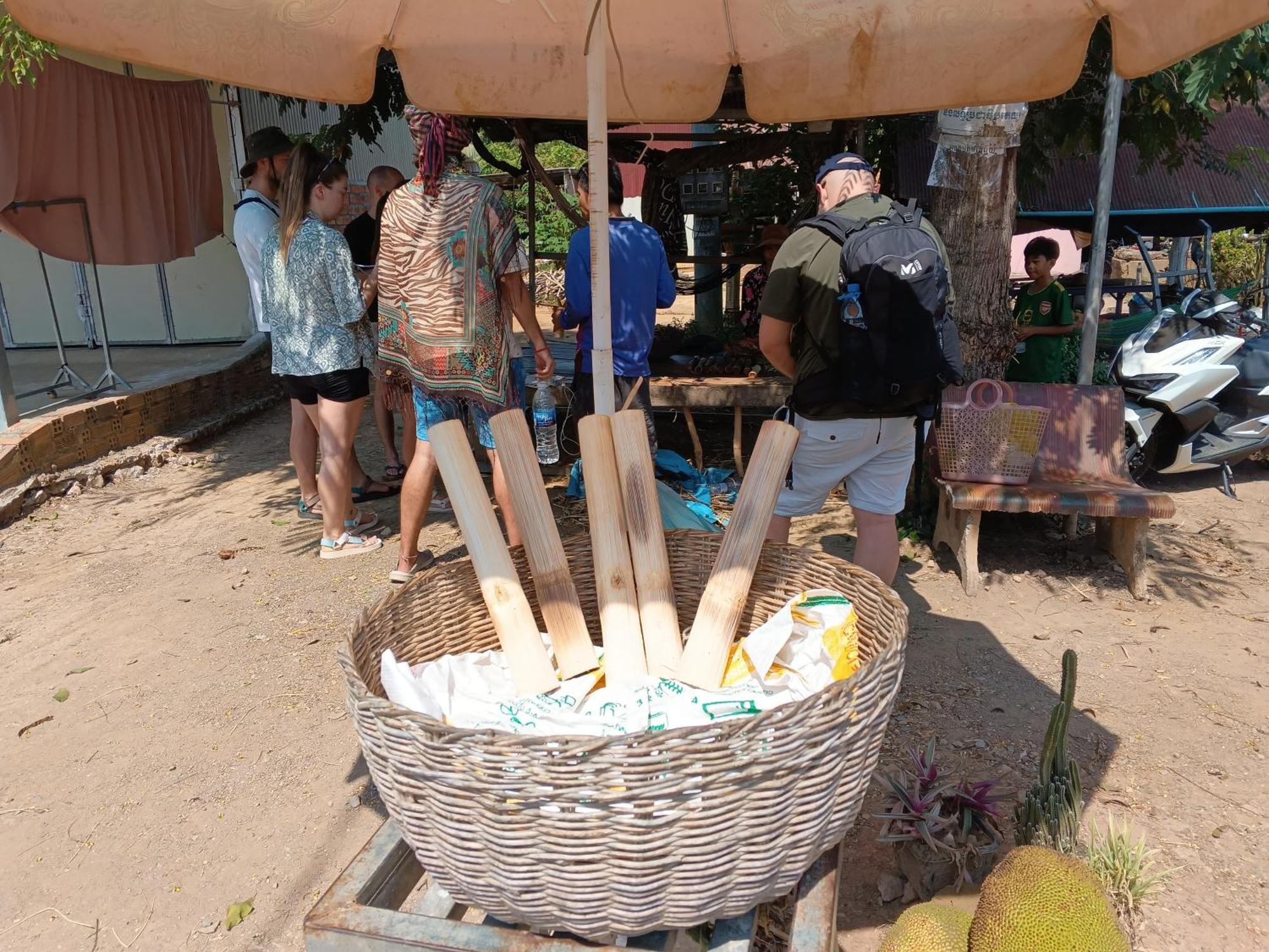 Family Batcave Homestay Battambang Extérieur photo